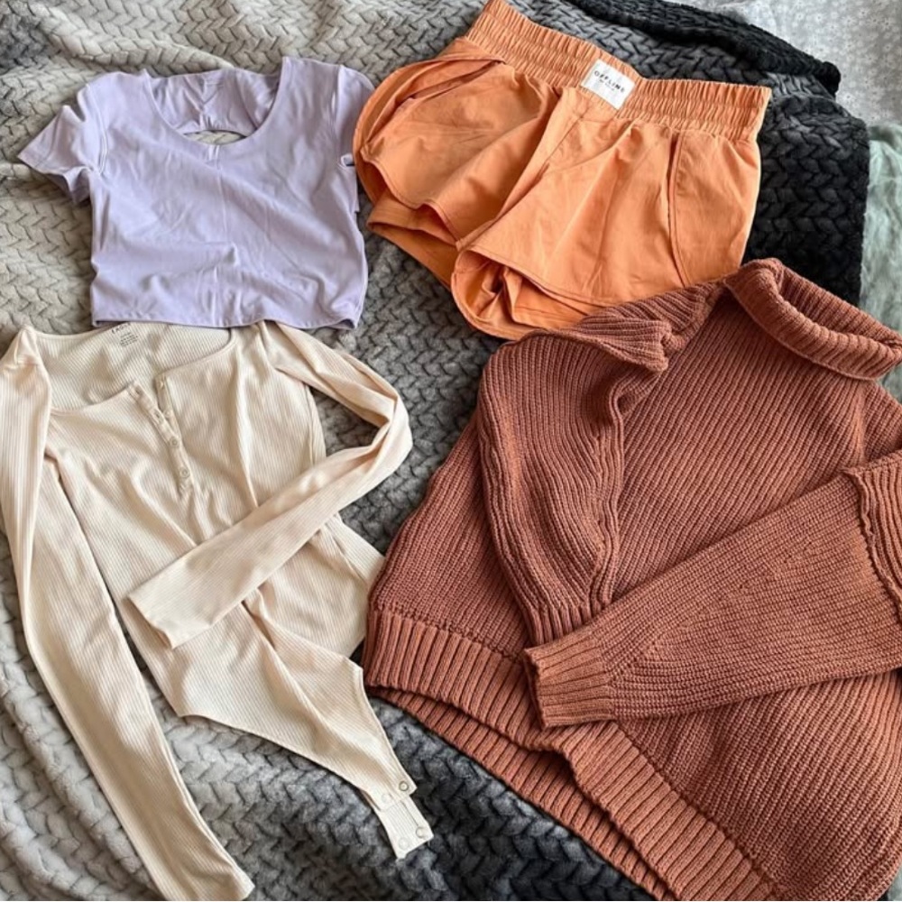 AERIE/AE Rust Knit Sweater + Running Shorts + Lavender Tee + Cream Bodysuit Set